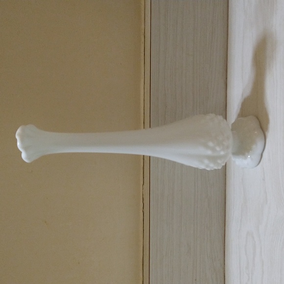 Vintage Fenton Hobnail Milk Glass Swung Bud Vase - Picture 2 of 5